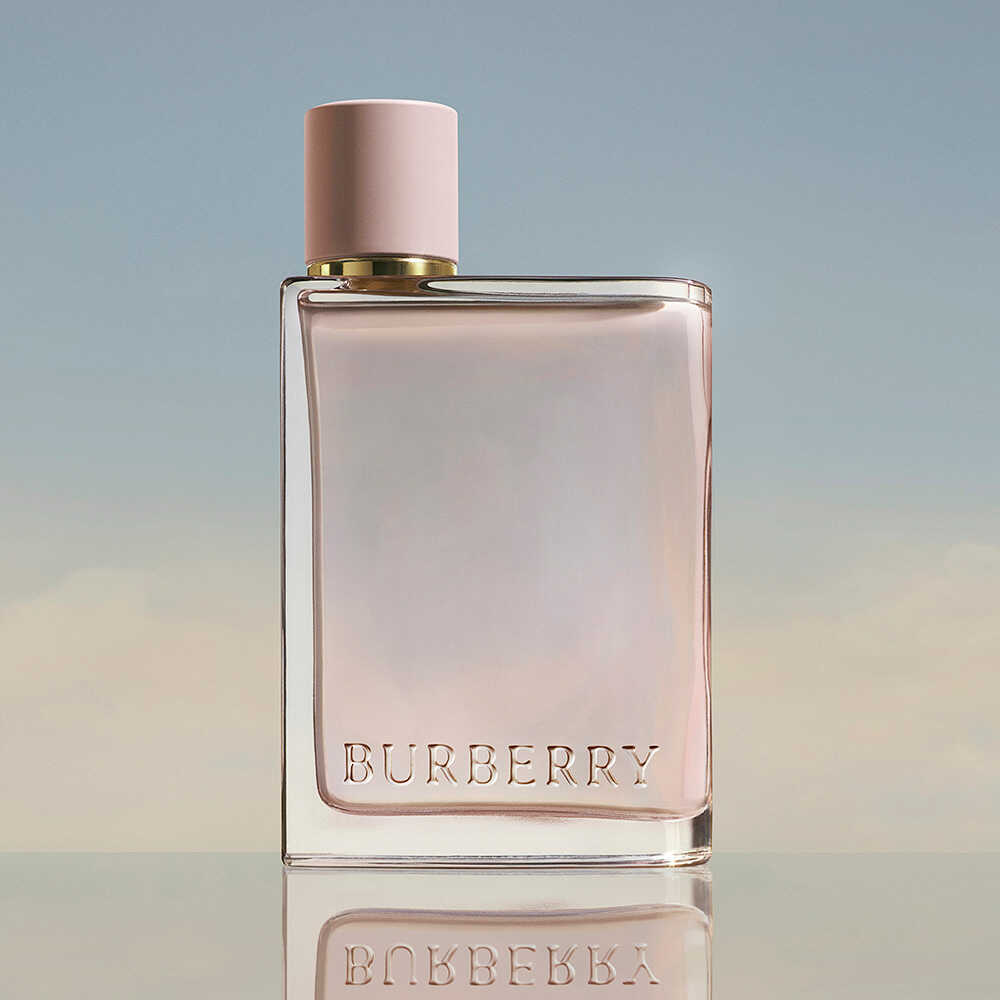 BURBERRY HER perfume bottle